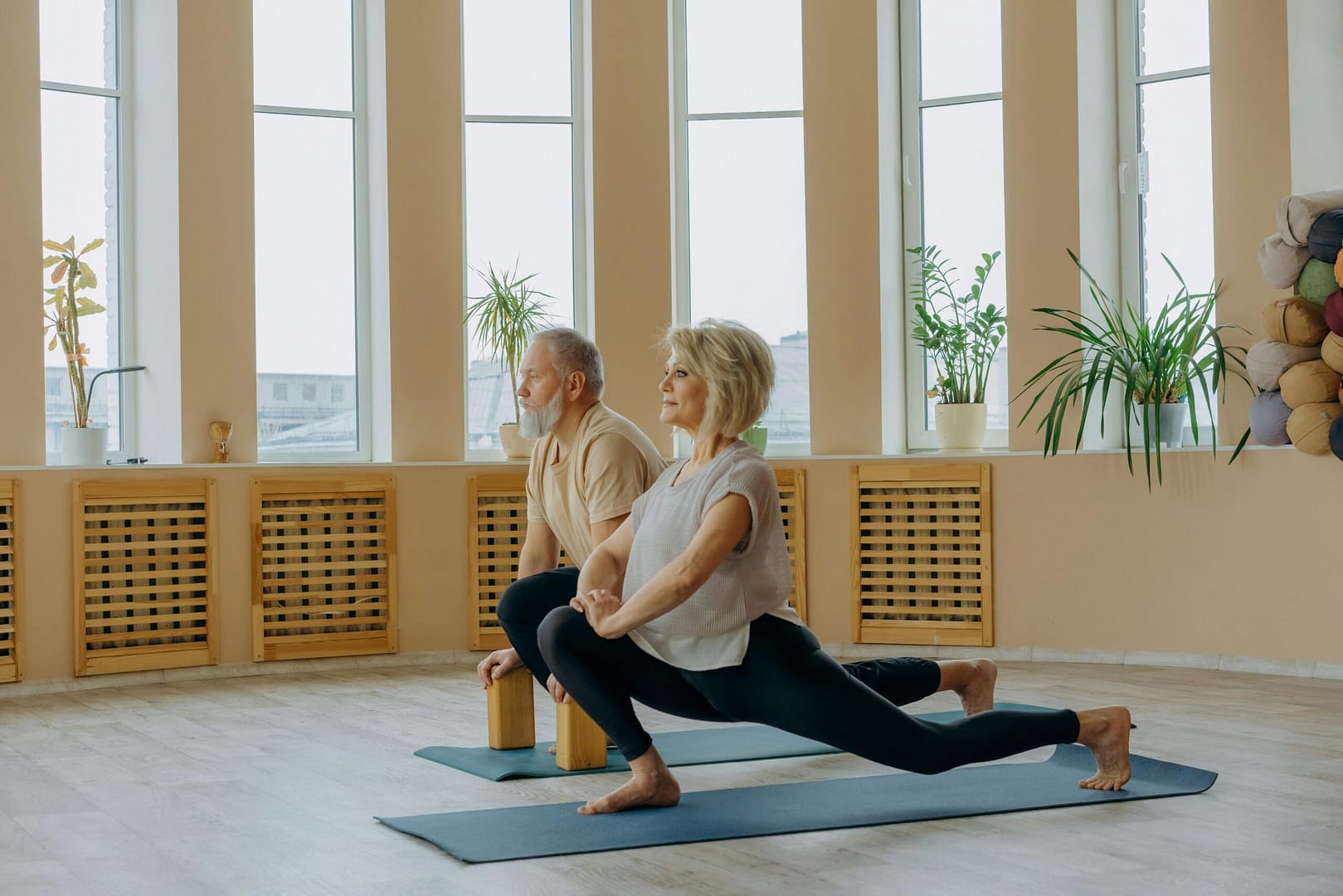 BEST STRETCHING EXERCISES FOR 2025: IMPROVE FLEXIBILITY, REDUCE PAIN & STAY FIT pexels mikhail nilov 7500321